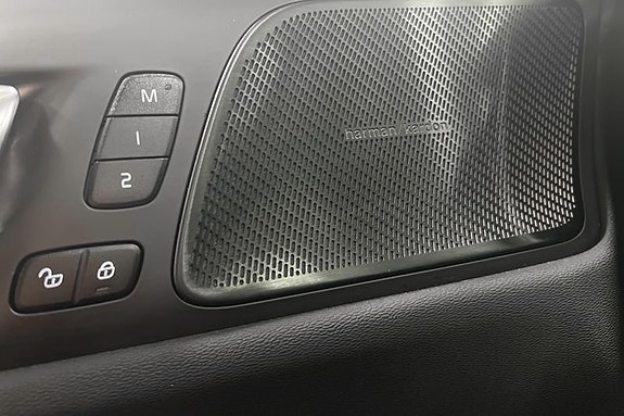 Volvo S60 11 of 23