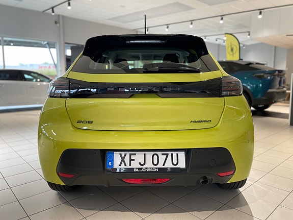 Peugeot 208 6 of 16