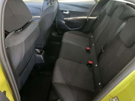 Peugeot 208 15 of 16