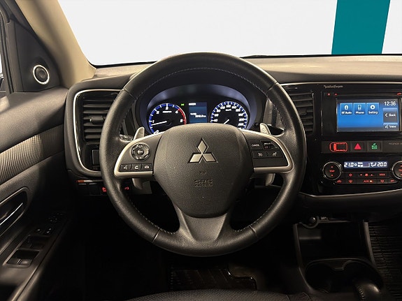 Mitsubishi Outlander 16 of 23