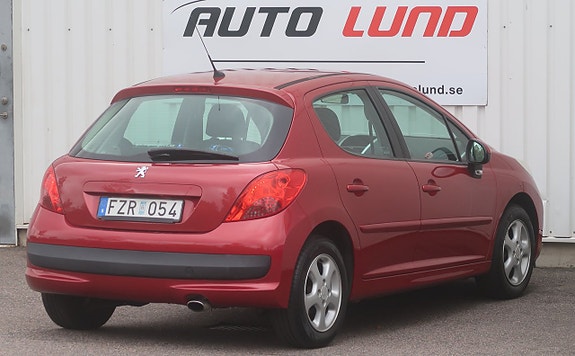Peugeot 207 3 of 22