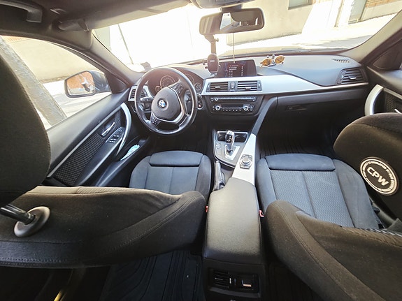 BMW 320d 5 of 5