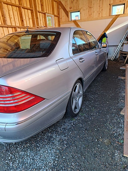 Mercedes-Benz S350 3 of 6