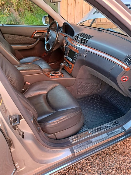 Mercedes-Benz S350 4 of 6