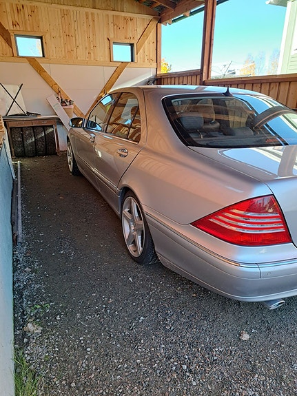 Mercedes-Benz S350 2 of 6