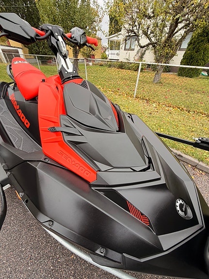 SeaDoo Sea-Doo Spark Trixx 2 up 2021 - 44h inkl. Click & Go trailer. 8 of 12