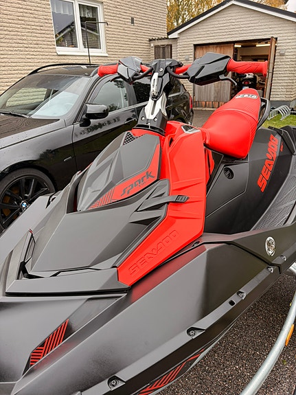 SeaDoo Sea-Doo Spark Trixx 2 up 2021 - 44h inkl. Click & Go trailer. 7 of 12