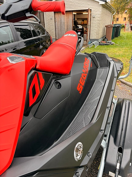 SeaDoo Sea-Doo Spark Trixx 2 up 2021 - 44h inkl. Click & Go trailer. 9 of 12