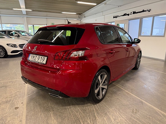 Peugeot 308 3 of 19