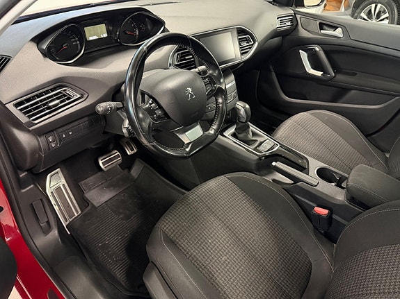 Peugeot 308 9 of 19