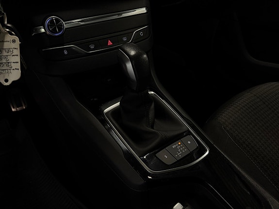 Peugeot 308 12 of 19