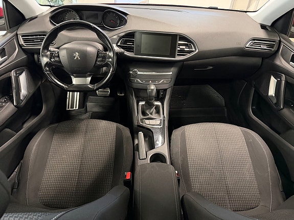 Peugeot 308 7 of 19