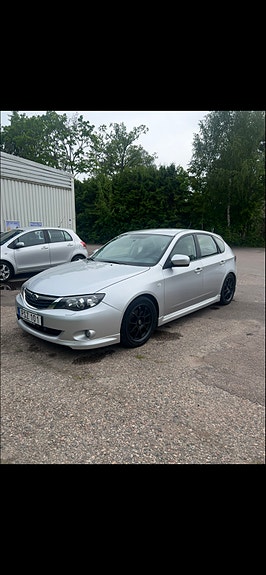 Subaru Impreza 2 of 9