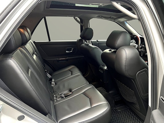 Cadillac SRX 7 of 14