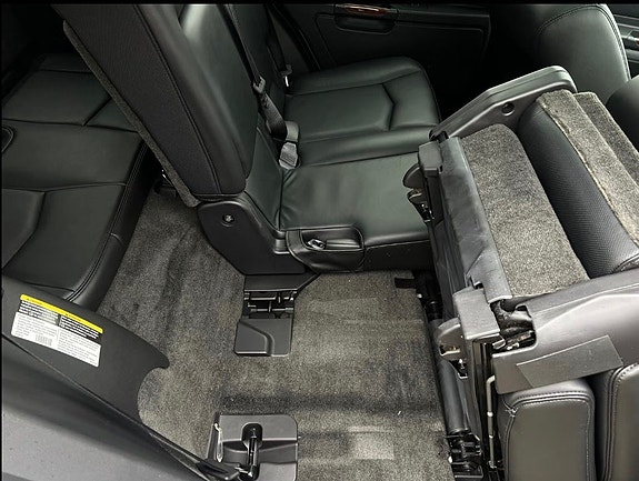 Cadillac SRX 8 of 14