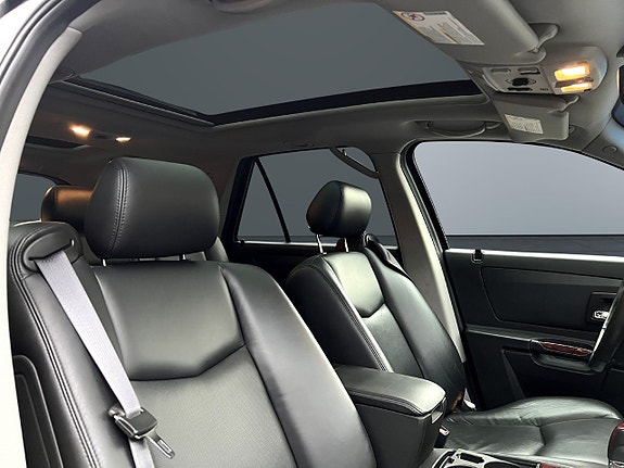 Cadillac SRX 6 of 14