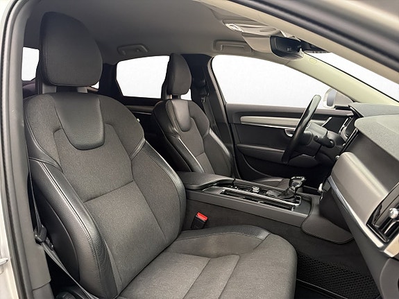 Volvo S90 28 of 30