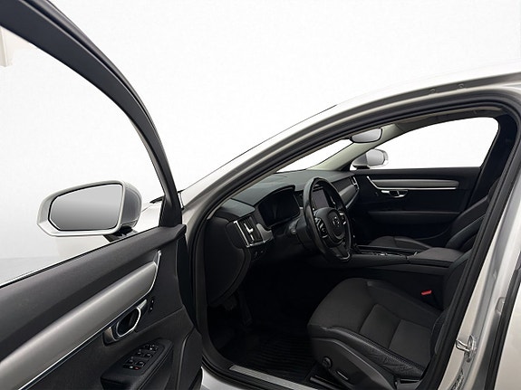 Volvo S90 12 of 30