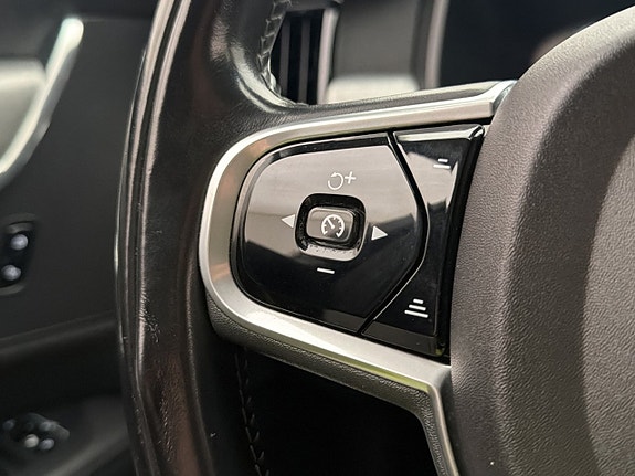 Volvo S90 17 of 30