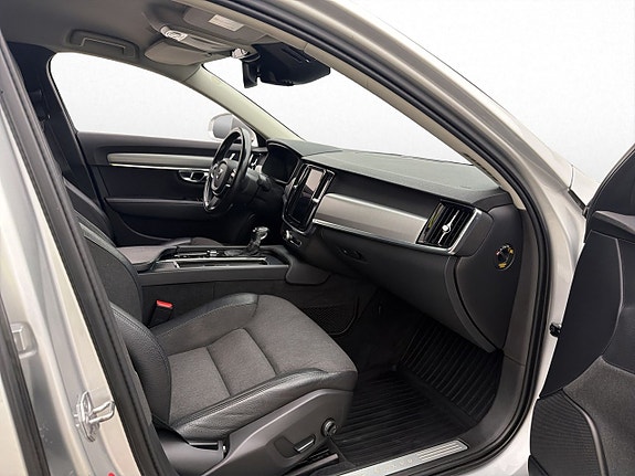 Volvo S90 29 of 30