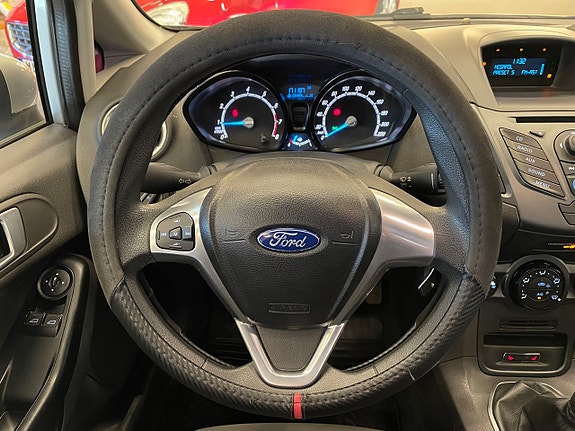 Ford Fiesta 14 of 19