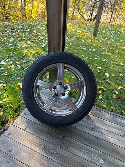 Product image 1 of 3
