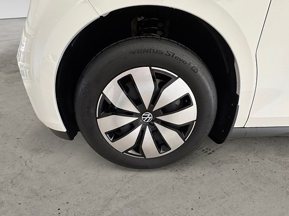 Volkswagen ID. Buzz 7 of 9