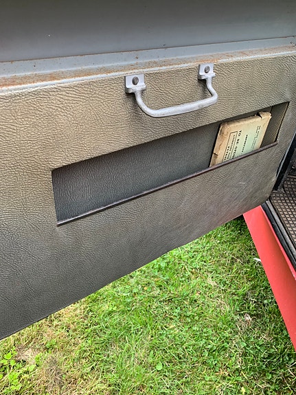 Land Rover 109 7 of 13