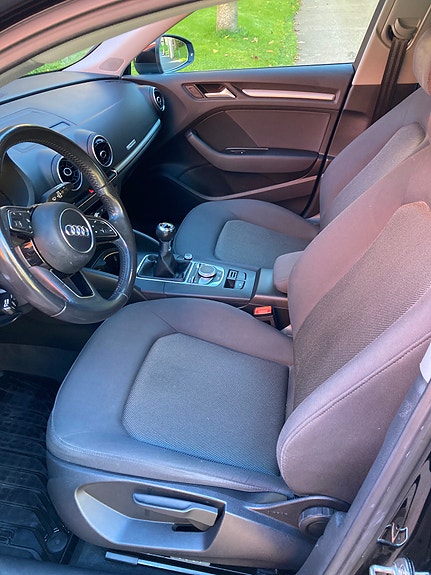 Audi A3 8 of 12