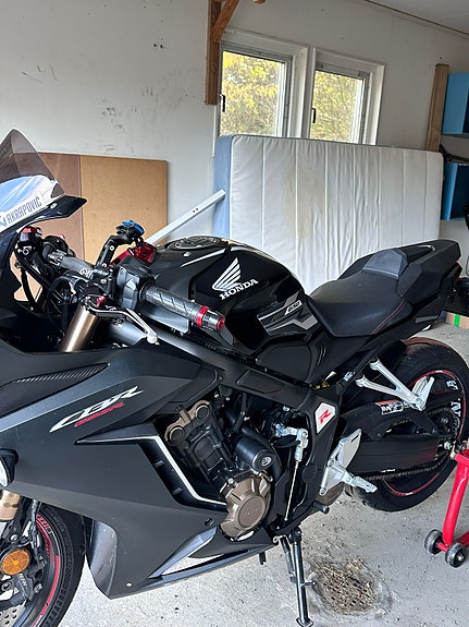 Honda CBR650R 9 of 20
