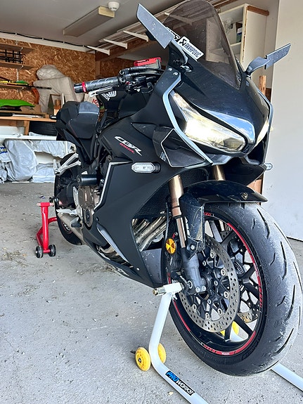 Honda CBR650R 12 of 20