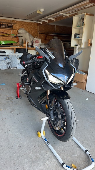 Honda CBR650R 8 of 20