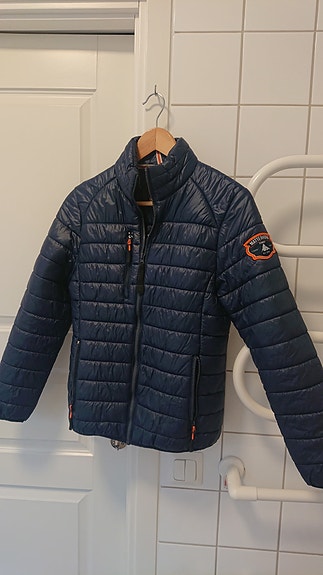 Product image 1 of 3