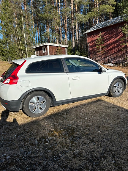 Volvo C30 6 of 22