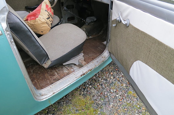 Volvo PV445 8 of 8
