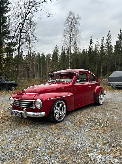 Volvo PV 2 of 5