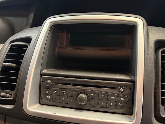 Opel Vivaro 18 of 18