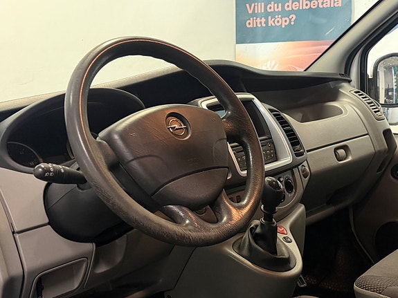 Opel Vivaro 8 of 18