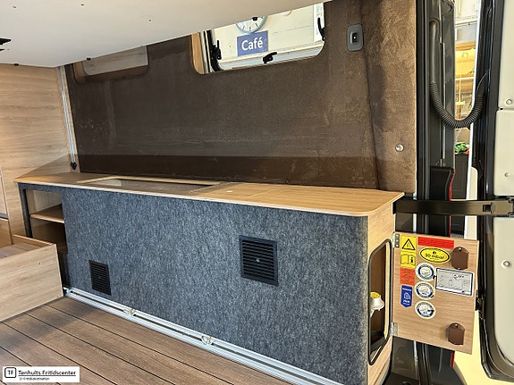 Knaus BOXDRIVE 680 ME 12 of 30