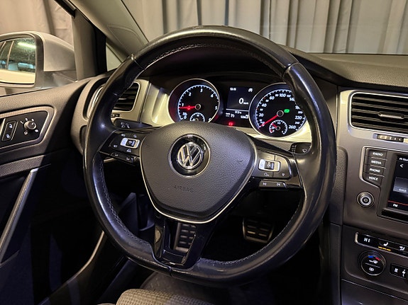 Volkswagen Golf Alltrack 11 of 30