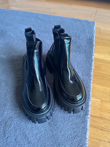 Product image 1 of 5