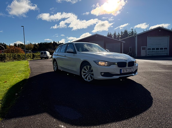 BMW 320d 2 of 6