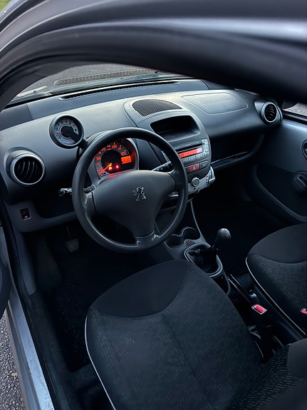 Peugeot 107 7 of 8