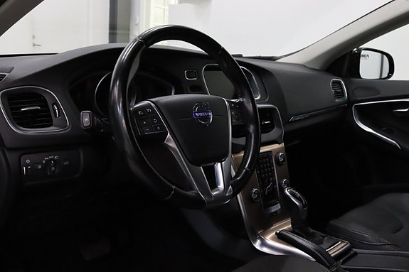 Volvo V40 Cross Country 10 of 24