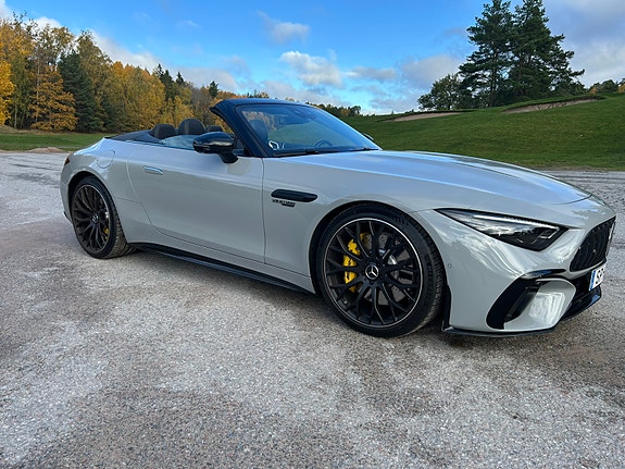 Mercedes-Benz SL 63 AMG 4 of 5