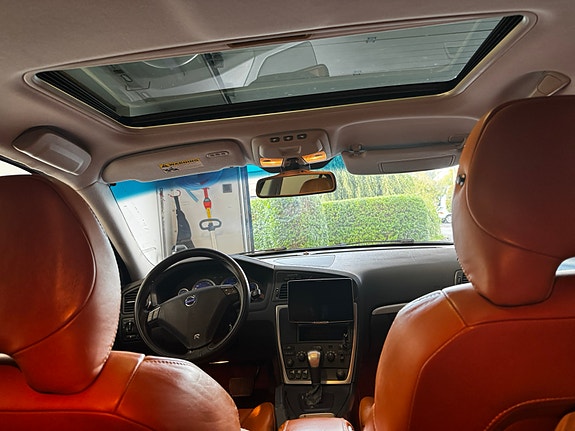 Volvo S60 14 of 16
