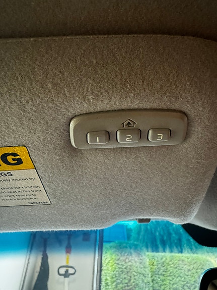 Volvo S60 13 of 16