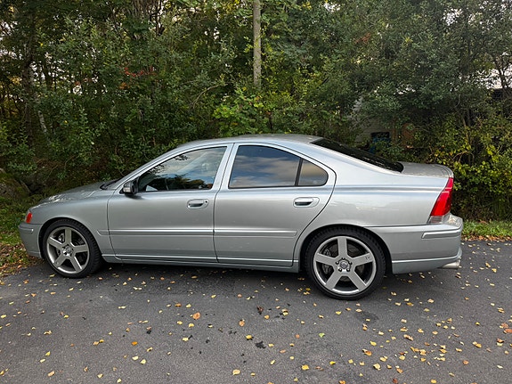 Volvo S60 5 of 16