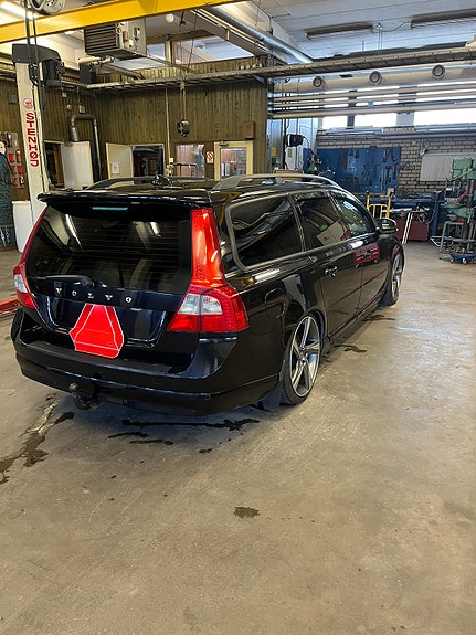 Volvo V70 4 of 8