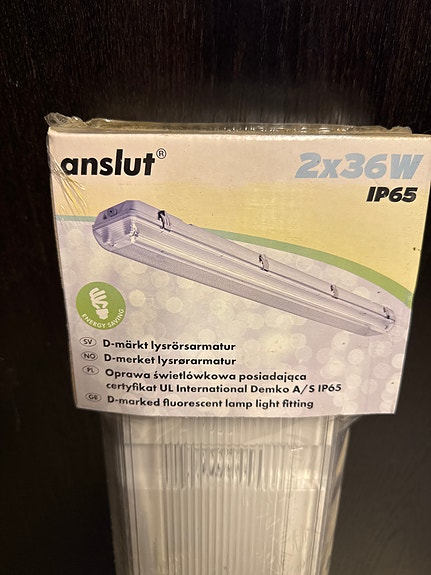 Product image 1 of 4